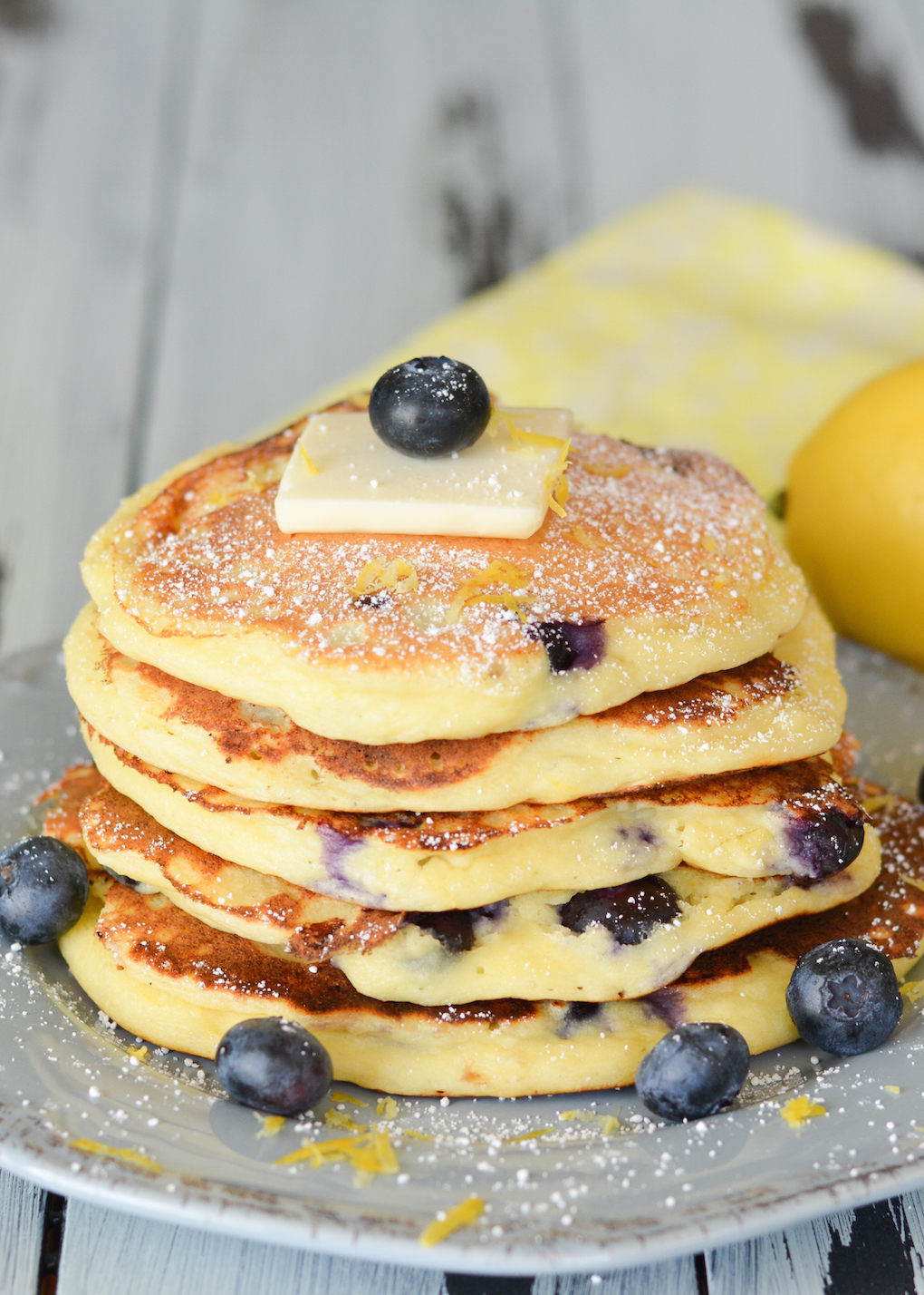 Blueberry Lemon Ricotta Pancakes | Flying on Jess Fuel